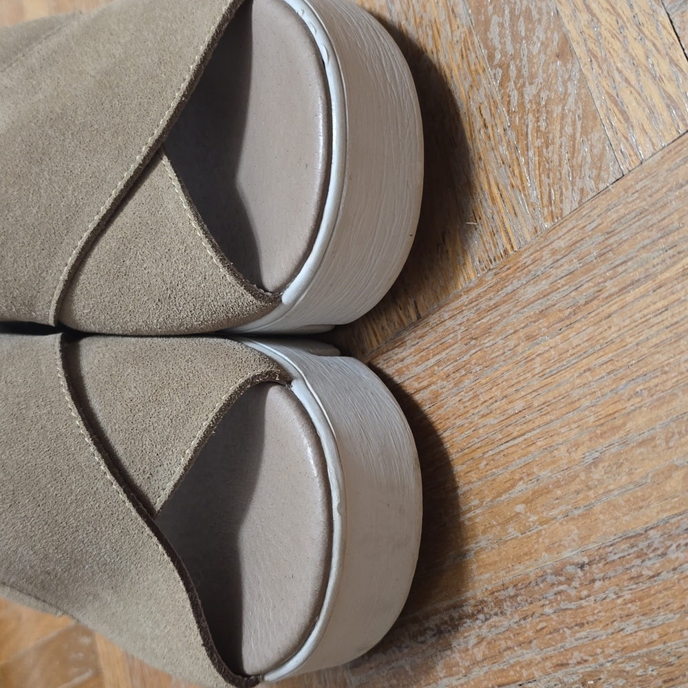 Silent D Racket Tan Suede Platform Sandals - image 4